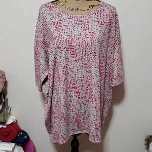 Nwt 2xl lularoe irma. Grey and hot pink.